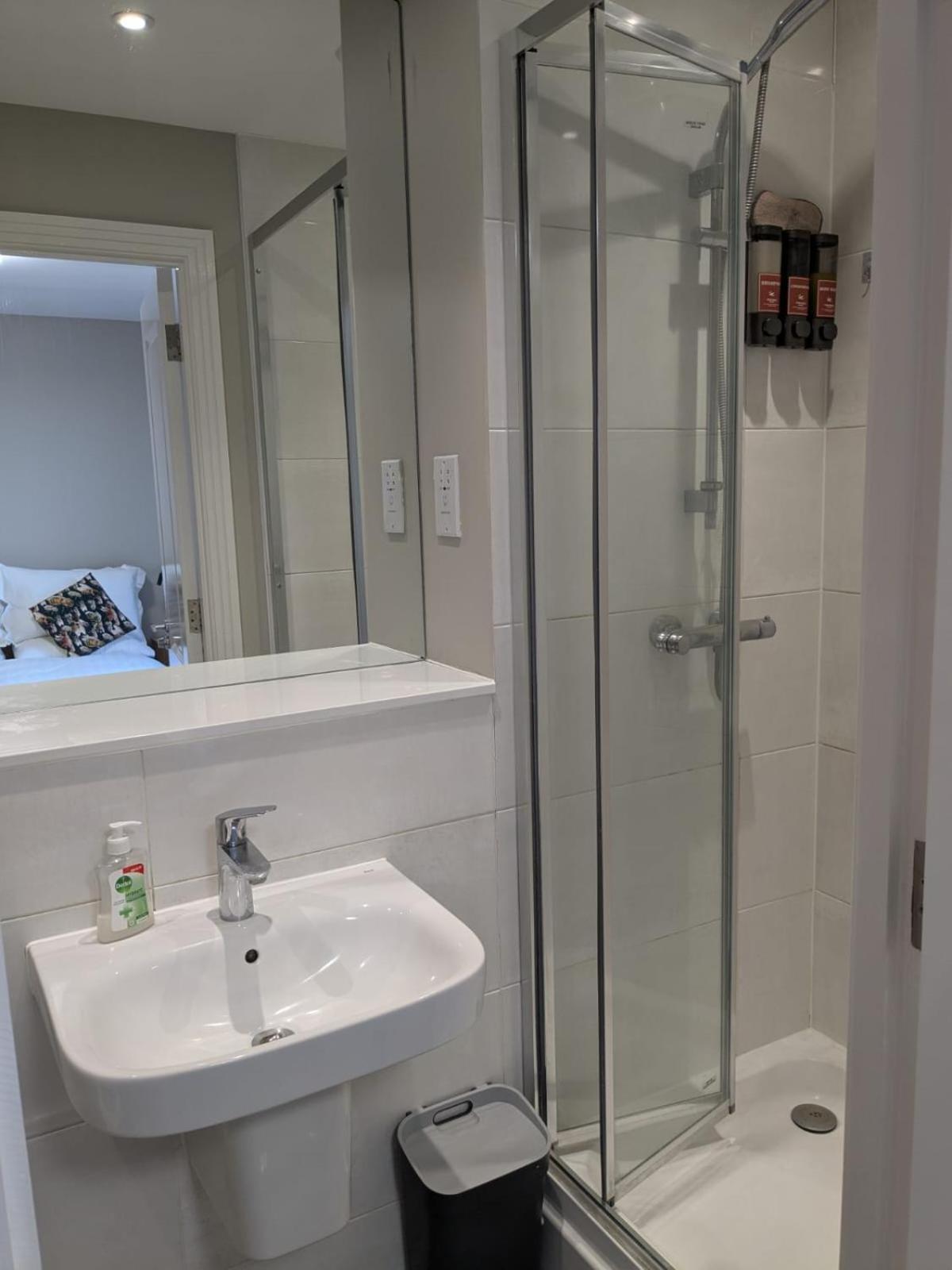 London Heathrow - West Drayton Yiewsley